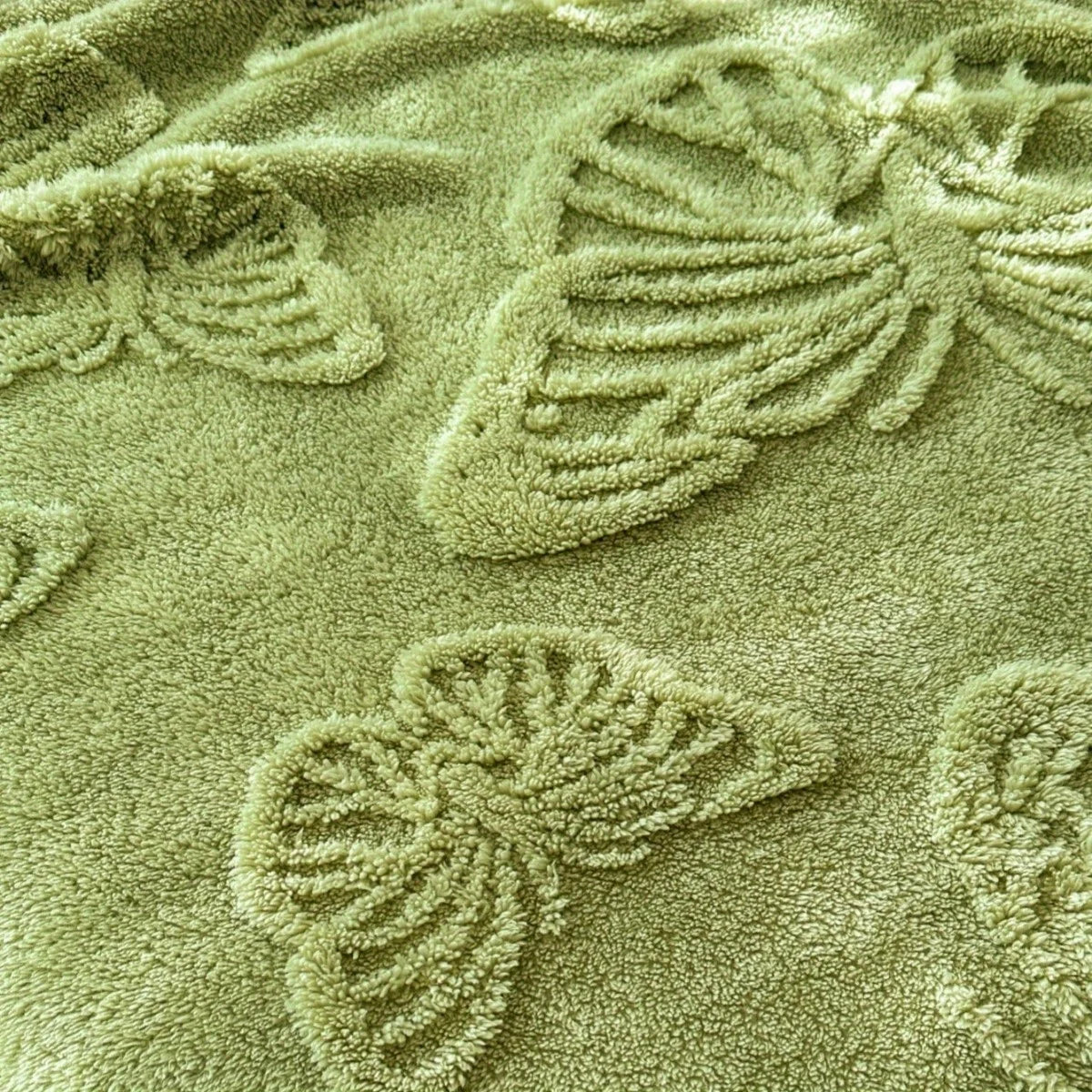 1pc Minimalist Butterfly Jacquard Faux Long Plush Lamb Wool Blanket, Soft And Warm, Can Be Used As Bedspread Or Shawl
