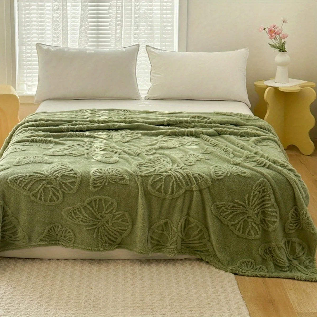 1pc Minimalist Butterfly Jacquard Faux Long Plush Lamb Wool Blanket, Soft And Warm, Can Be Used As Bedspread Or Shawl